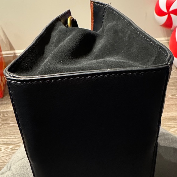 Fossil Two-Tone Black and Brown Leather Tote - Picture 4 of 10